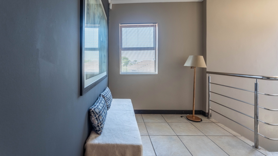 5 Bedroom Property for Sale in Parklands Western Cape